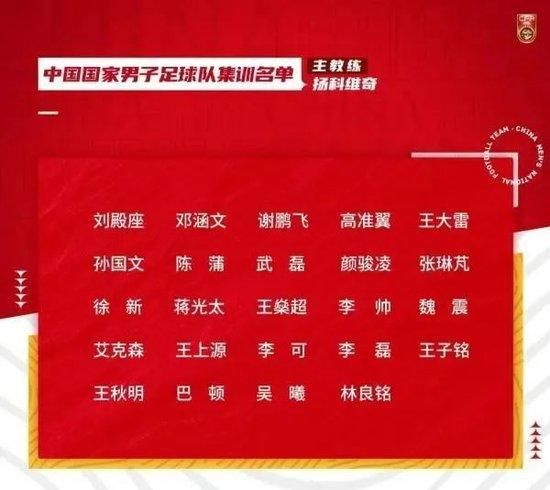 美女扒开尿孔让人捅
